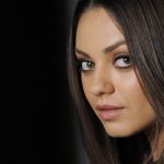 продукти за грим, очна линия, фон дьо тен, руж, основа за грим, спирала за очи, червено червило, 30 години, гримландия