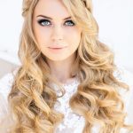 идеи прическа дълга коса абитурентски бал
