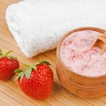 маска за мазна коса с ягоди и майонеза