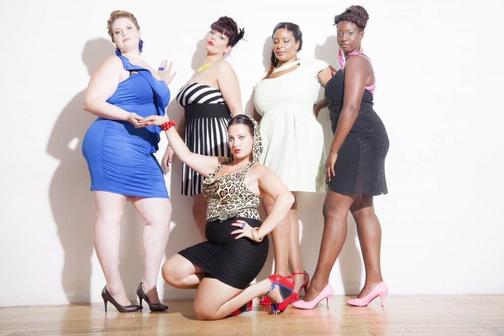 пълни дами, подходящи дрехи, френски дизайнери, свободни рокли, сако, пола тип молив, широк колан, гримландия