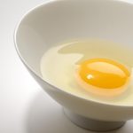 маска против черни точки за стягане на порите белтък