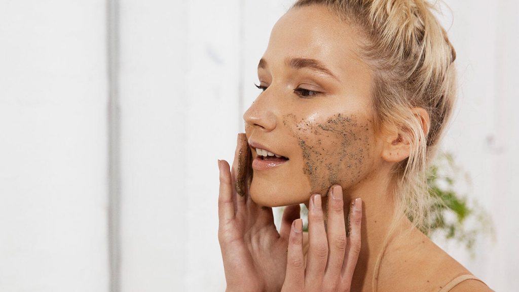 колко често трябва да ексфоираме кожата си