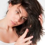 мазна коса, излишно омазняване, бебешка пудра, талк пудра, гримландия