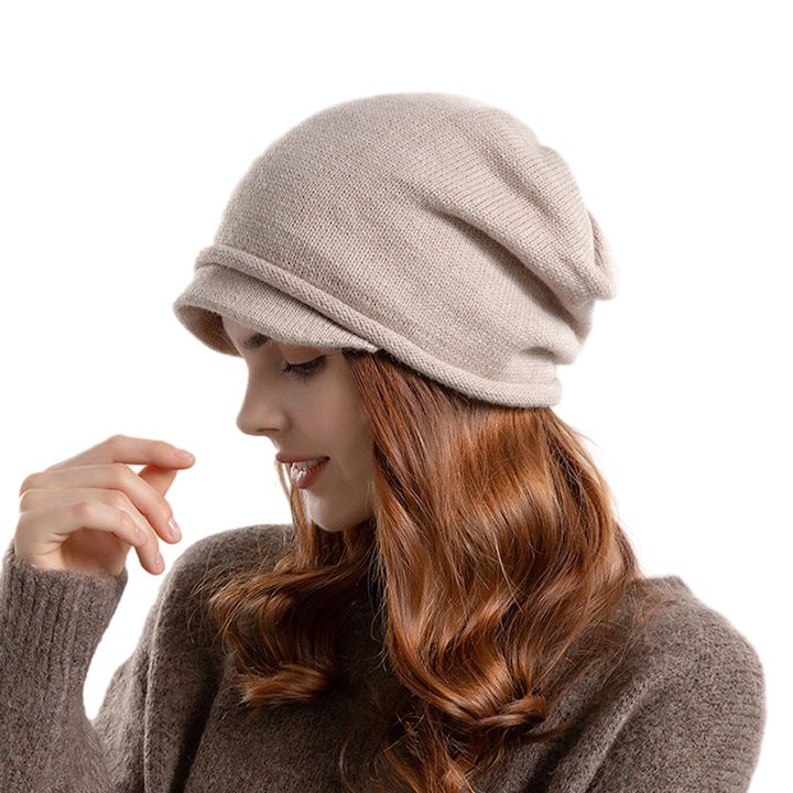 Зимна шапка за защита на ушите