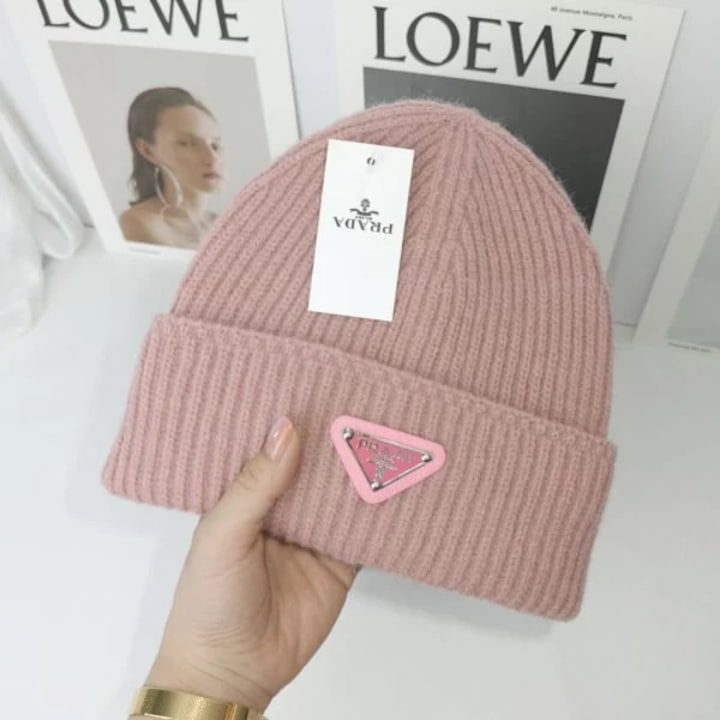 Вълнена шапка за есен/зима