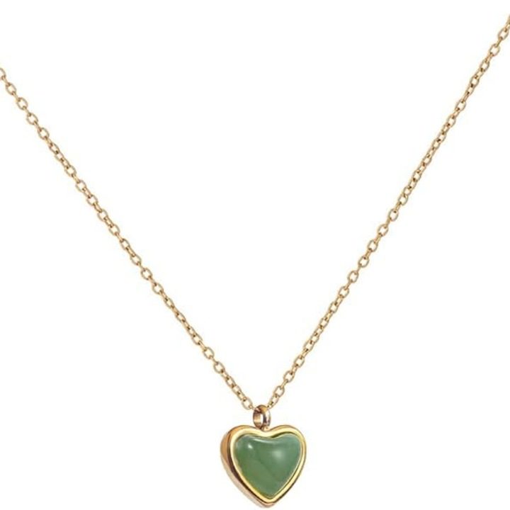 Колие с висулка сърце от карнеол