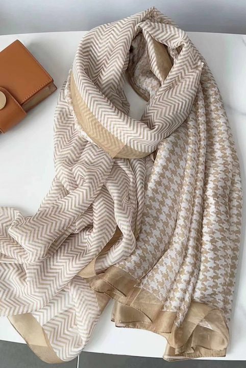 Елегантен шал KAMEA